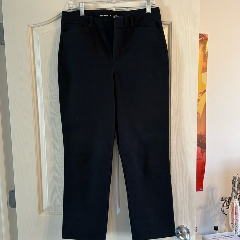 Old Navy Pixie Pant